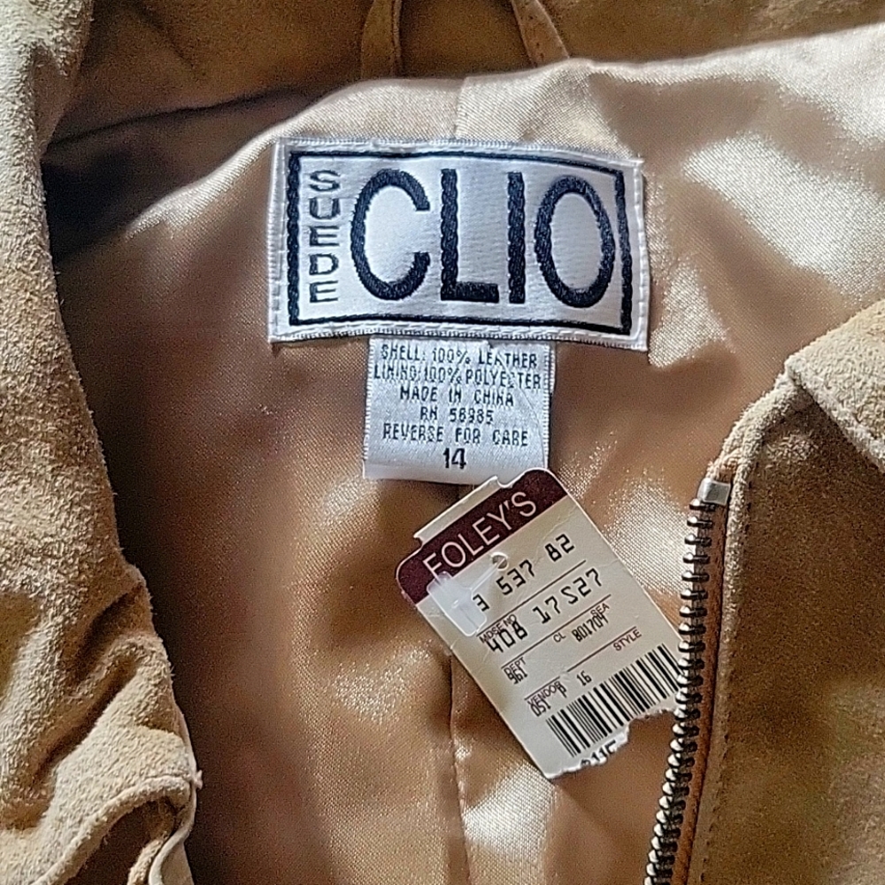 NWT Suede CLIO